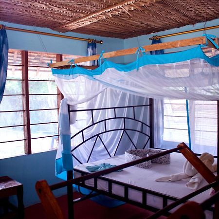 Afro Whale Shark Safari Bed & Breakfast Kilindoni Екстериор снимка