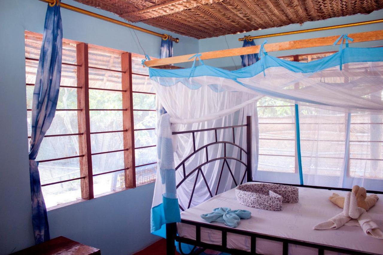 Afro Whale Shark Safari Bed & Breakfast Kilindoni Екстериор снимка